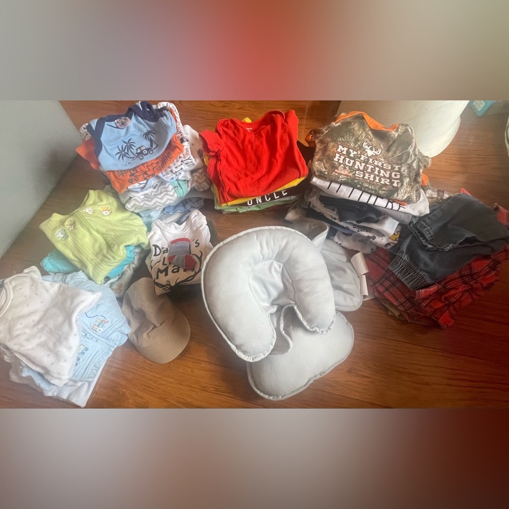 Box of boy clothes mostly 3-9m stuff a couple newborn and a 12m outfit.
